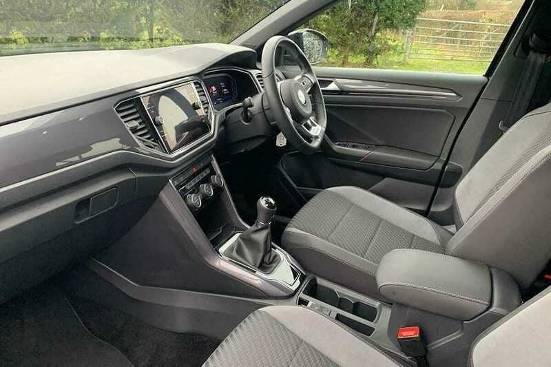 Used VW T-Roc R-line 150 HP (110 kW) 2021 Black SUV