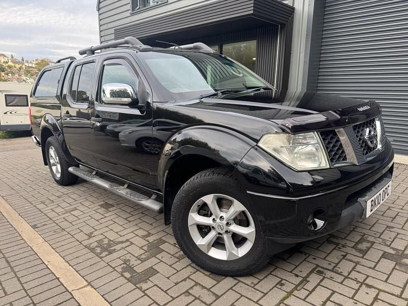 Black Used 2010 Nissan Navara Tekna Pickup | £6,950 (Fair price) - Image 1/4