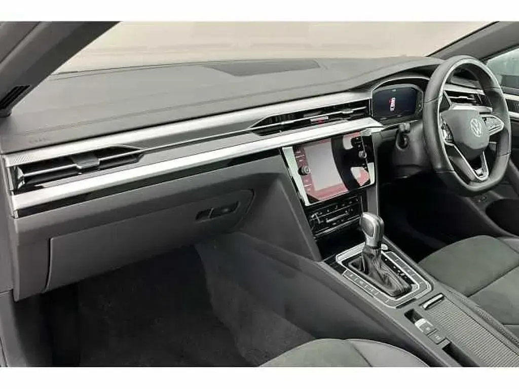 Used VW Arteon 218 HP (160 kW) 2024 Estate