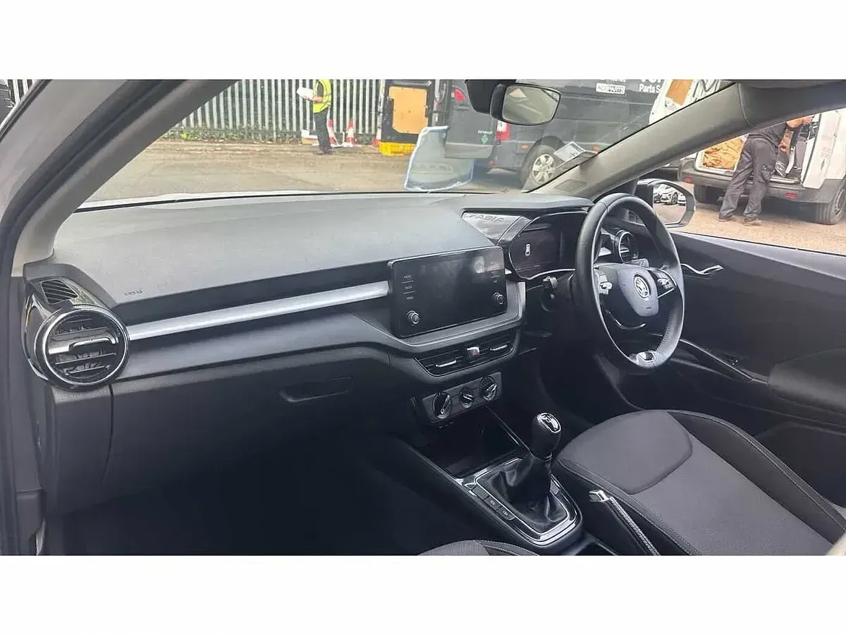 Used Skoda 110 R Colour Edition 81 HP (59 kW) 2023 Candy white body / black magic pearl effect roof Hatchback