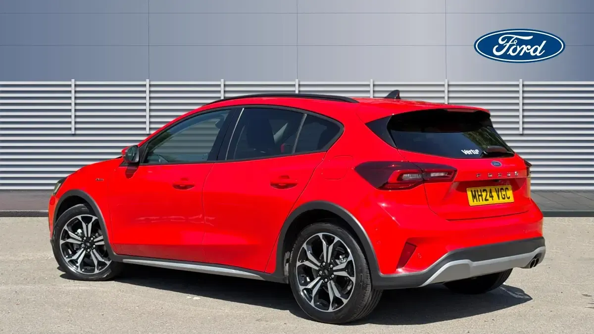 Used Ford Focus Active X 155 HP (114 kW) 2024 Red Hatchback