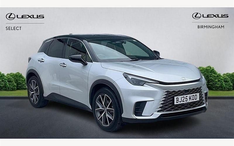 Used 2026 Lexus LBX SUV | £33,193 (Fair price) - Image 1/3