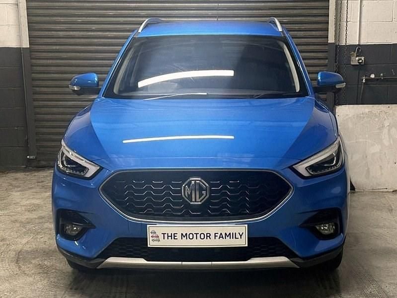 Used MG ZS Exclusive 106 HP (77 kW) 2023 Blue SUV