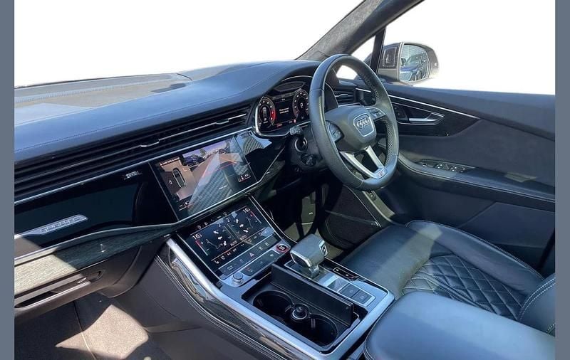 Used Audi SQ7 Comfort 507 HP (372 kW) 2021 Silver SUV