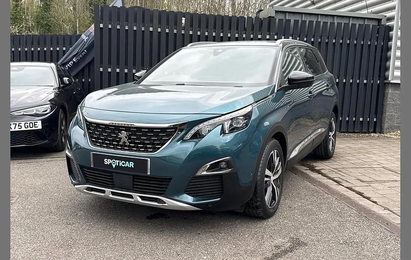 Used Peugeot 5008 GT-line 130 HP (95 kW) 2020 Green SUV