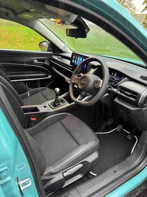 Used Jeep Avenger Altitude 100 HP (73 kW) 2024 Blue SUV