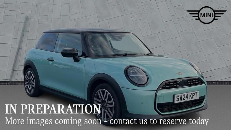 Used Mini Cooper Hatch 154 HP (113 kW) 2024 Green Hatchback