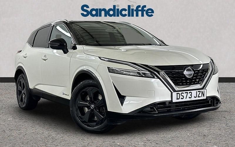 White Used 2022 Nissan Qashqai SUV | £21,302 (Fair price) - Image 1/4