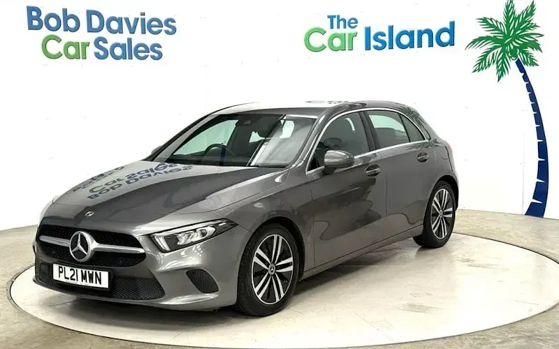Second-hand Mercedes A180 136 CP (100 kW) 2021 Gri Hatchback