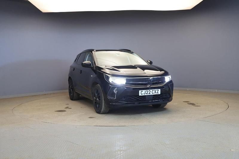 Used Vauxhall Grandland X SRi 128 HP (94 kW) 2022 Black SUV