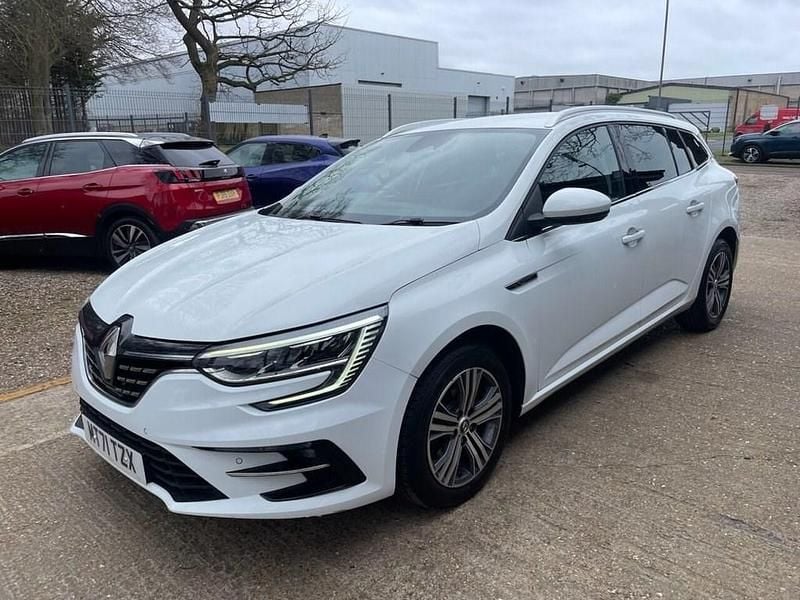Used Renault Mégane GrandTour Iconic 115 HP (84 kW) 2022 White Estate