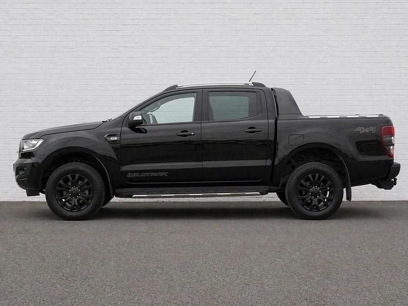 Begagnad Ford Ranger Wildtrack 210 HK (154 kW) 2021 Svart Pickup