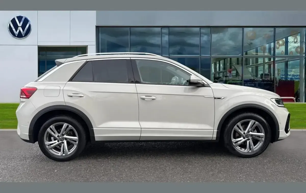 Usado VW T-Roc Cabriolet R-line 147 HP (108 kW) 2025 Cinzento SUV