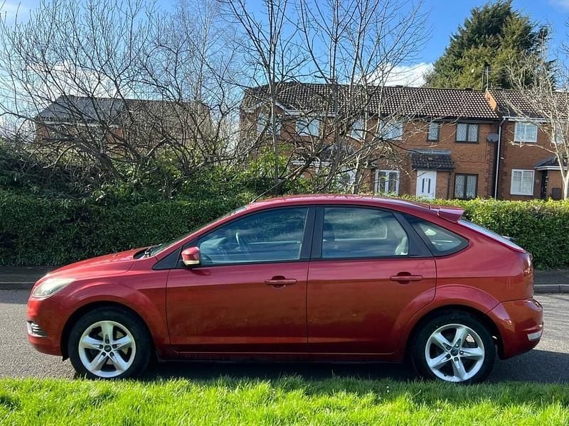 Used Ford Focus Zetec 2009 Red Hatchback