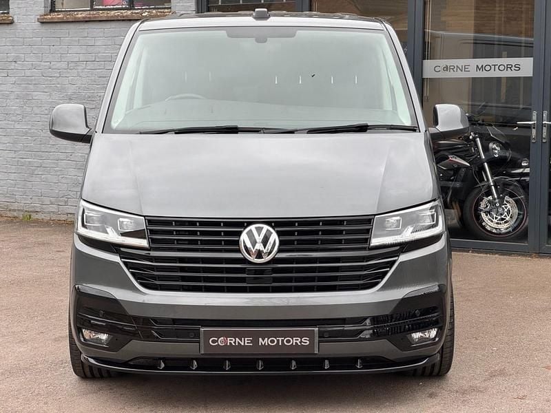 Usado VW Transporter Highline 110 HP (80 kW) 2022 Cinzento Van