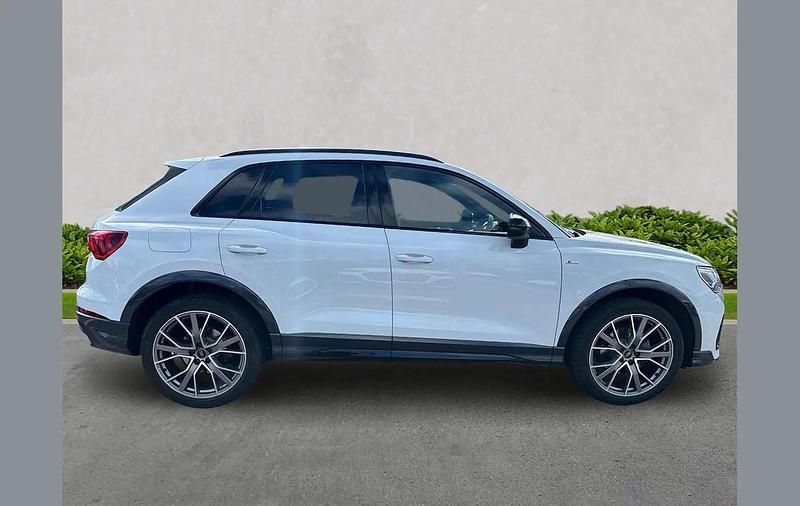 Used Audi Q3 Black Edition 147 HP (108 kW) 2025 White SUV