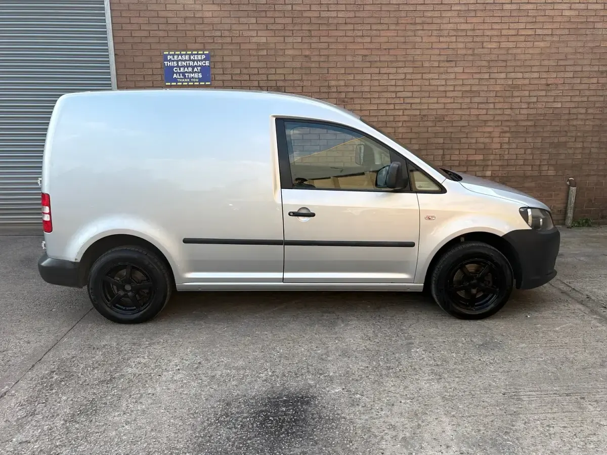 Used VW Caddy 102 HP (75 kW) 2013 Silver MPV