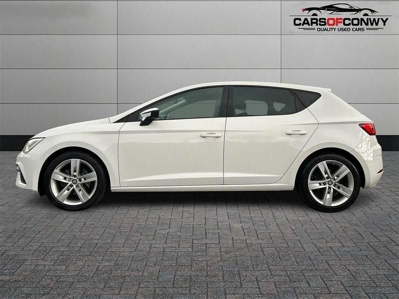 Used Seat Leon FR 150 HP (110 kW) 2017 White Hatchback
