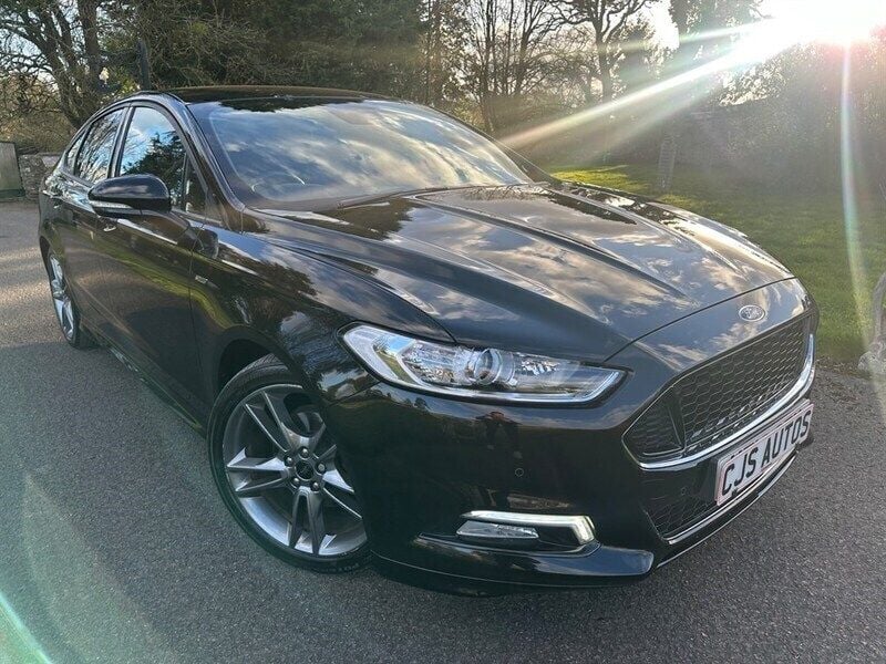 Black Used 2018 Ford Mondeo ST-Line Hatchback | £8,993 (Fair price) - Image 1/2