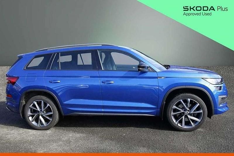Used Skoda Kodiaq SportLine 187 HP (137 kW) 2022 Race blue metallic SUV