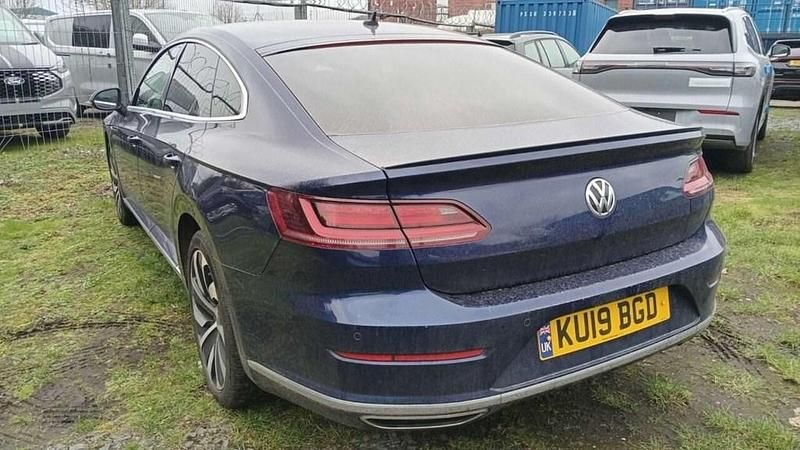 Used VW Arteon R-line 150 HP (110 kW) 2019 Blue Hatchback