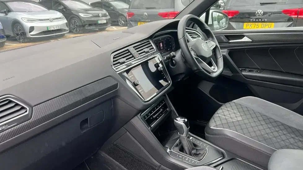 Used VW Tiguan R-line Edition 150 HP (110 kW) 2023 White SUV