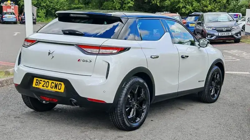 Used DS Automobiles DS3 Crossback Performance 102 HP (75 kW) 2020 Polar white SUV