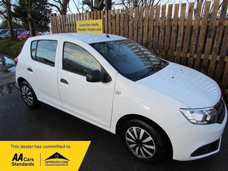 Used Dacia Sandero Essentiel 2019 White Hatchback