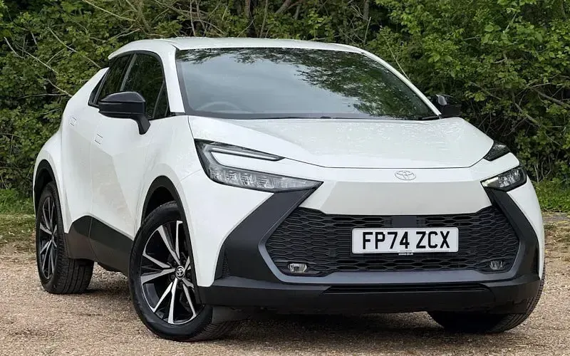 Second-hand Toyota C-HR Design 223 CP (164 kW) 2026 SUV