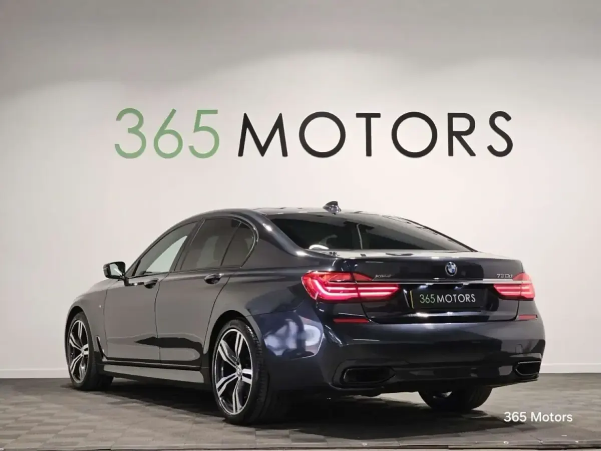 Usado BMW 730 M Sport 265 CV (194 kW) 2015 Gris Berlina