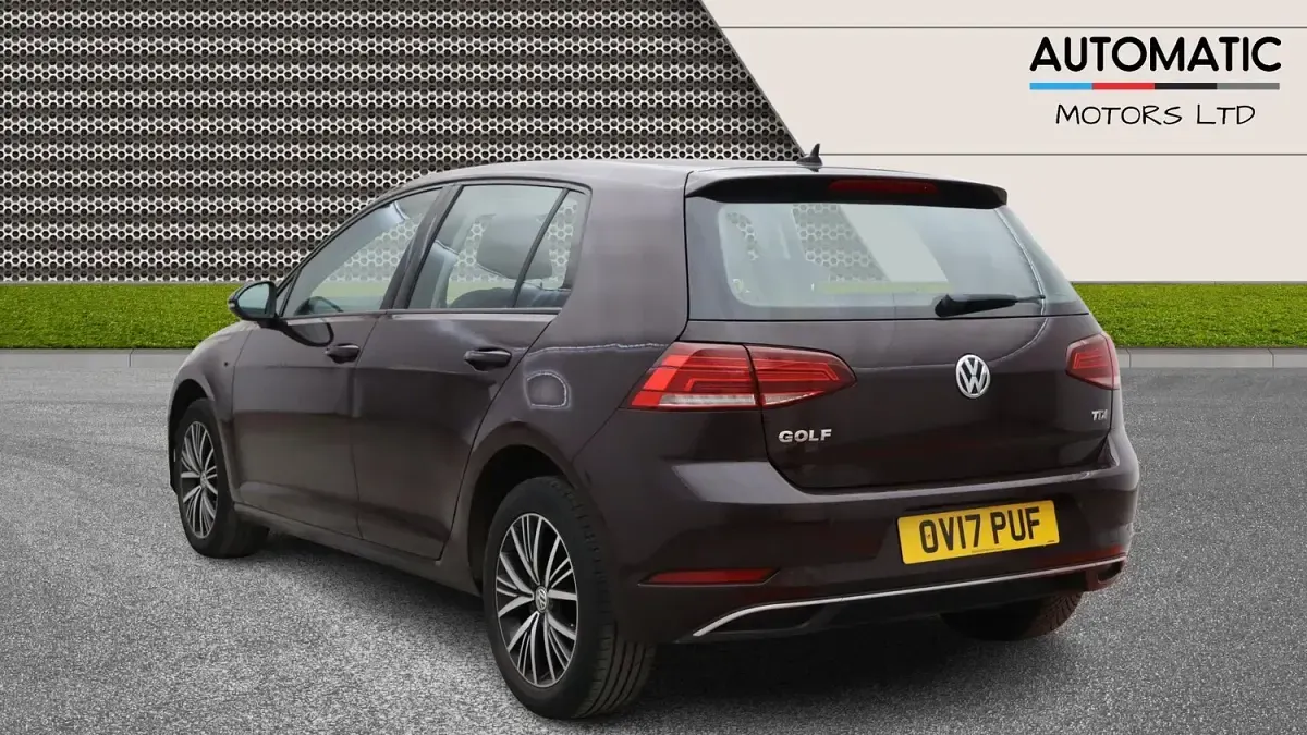 Used VW Golf VII SE 115 HP (84 kW) 2017 Black Hatchback