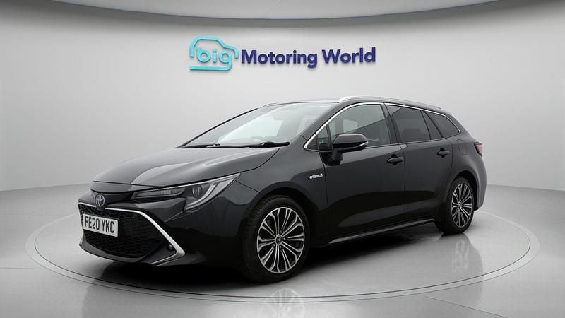 Used Toyota Corolla 184 HP (135 kW) 2020 Black Estate