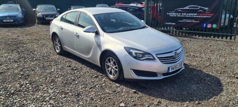 Silver Used 2015 Vauxhall Insignia Design Edition Hatchback | £2,995 (Good price) - Image 1/4