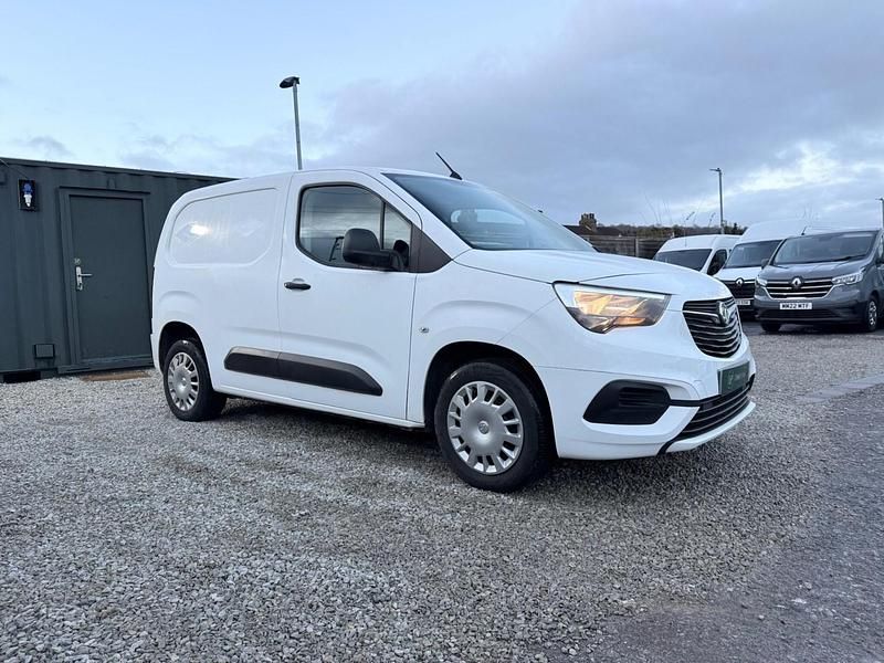 Used Vauxhall Combo Sportive 2020 White MPV