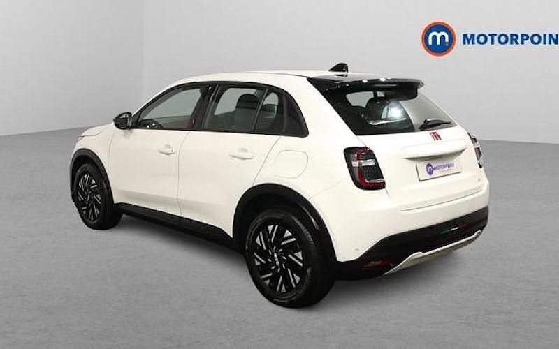 Used Fiat 600E Red 114 kW (156 HP) 2024 Hatchback