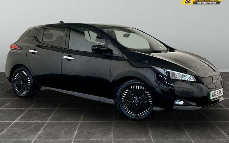 Black Used 2022 Nissan Leaf N-Connecta Hatchback | £10,695 (Fair price) - Image 1/2
