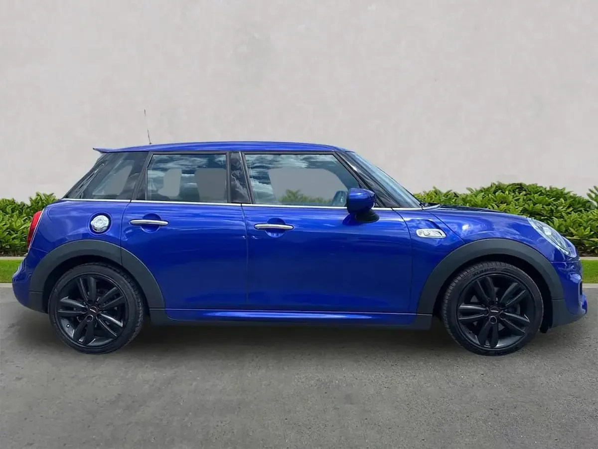 Used Mini Cooper S Hatch 192 HP (141 kW) 2020 Blue Hatchback
