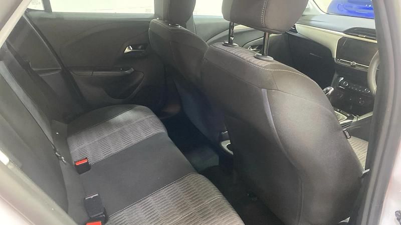 Used Vauxhall Corsa Design Edition 75 HP (55 kW) 2023 White Hatchback