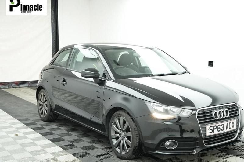 Used Audi A1 Sport 86 HP (63 kW) 2013 Black Hatchback
