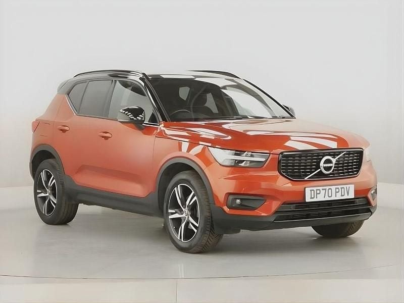 Used Volvo XC40 R-Design 163 HP (119 kW) 2021 Red SUV