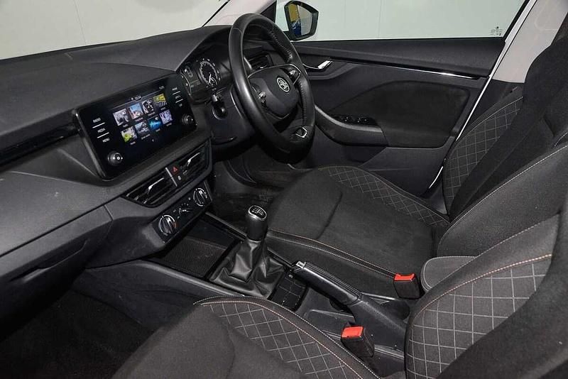 Used Skoda 110 R SE 81 HP (59 kW) 2023 Candy white Estate