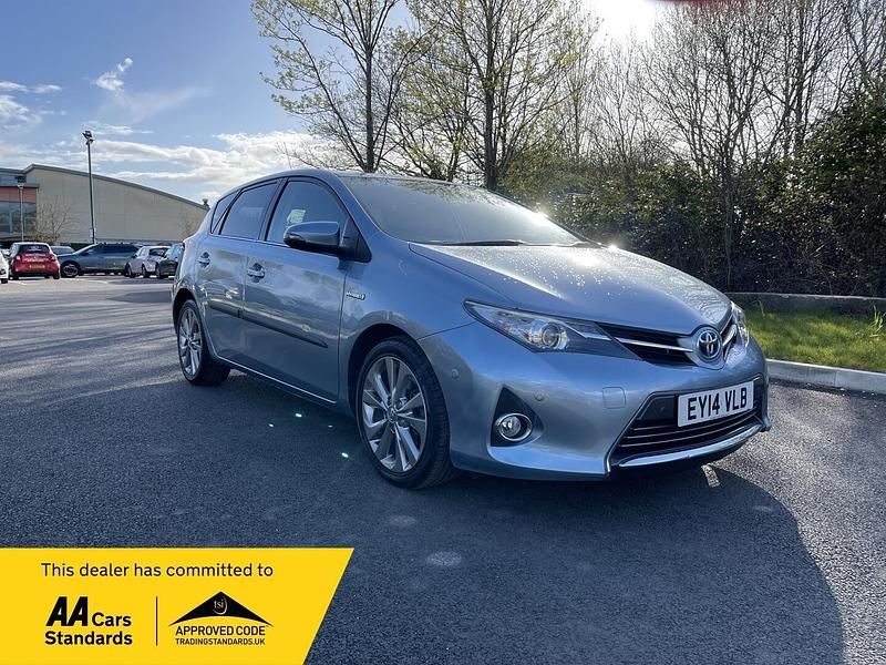 Used Toyota Auris Hybrid 2014 Blue Hatchback