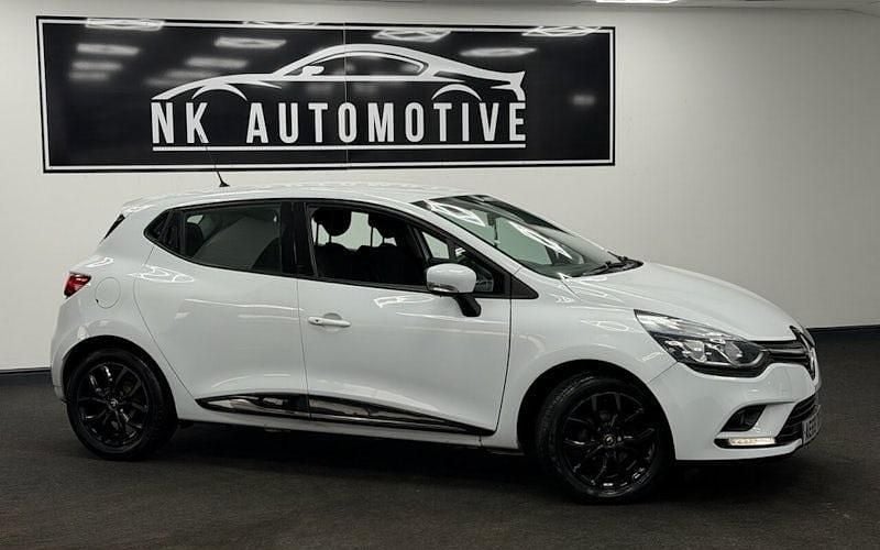 Used Renault Clio IV Play 90 HP (66 kW) 2019 Hatchback