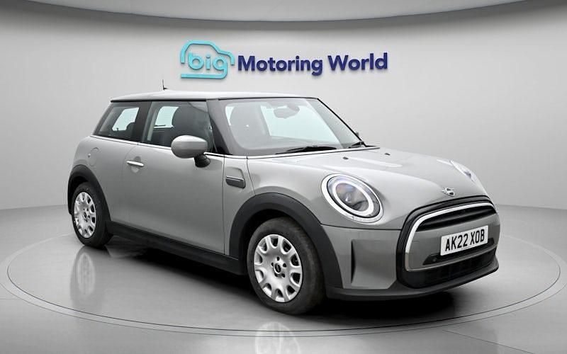 Used Mini ONE Classic 102 HP (75 kW) 2022 Grey Hatchback