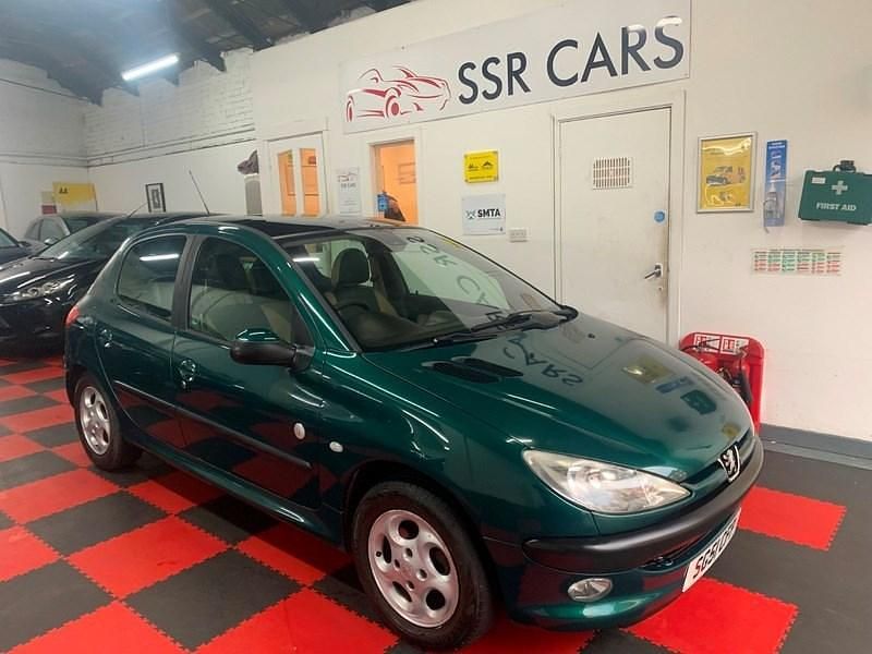 Used Peugeot 206 Roland Garros 110 HP (80 kW) 2001 Green Hatchback