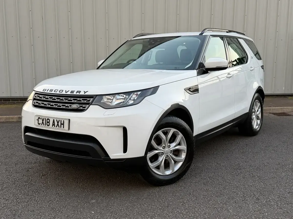 Used Land Rover Discovery 5 S 2018 White SUV