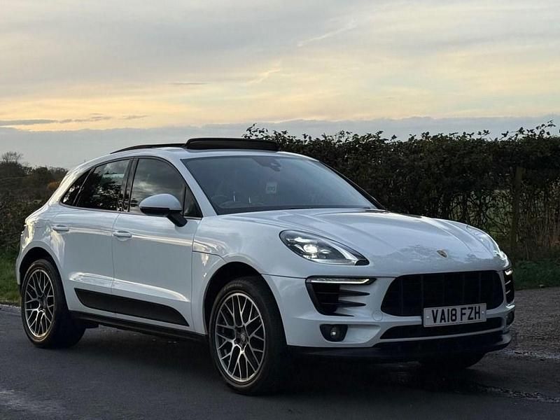 Used Porsche Macan 252 HP (185 kW) 2018 White SUV