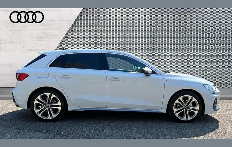 Used Audi A3 S-Line 113 HP (83 kW) 2026 White Hatchback