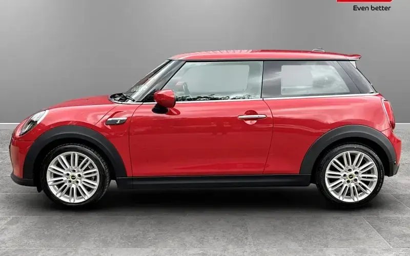 Used Mini Cooper Level 2 135 kW (184 HP) 2023 Hatchback