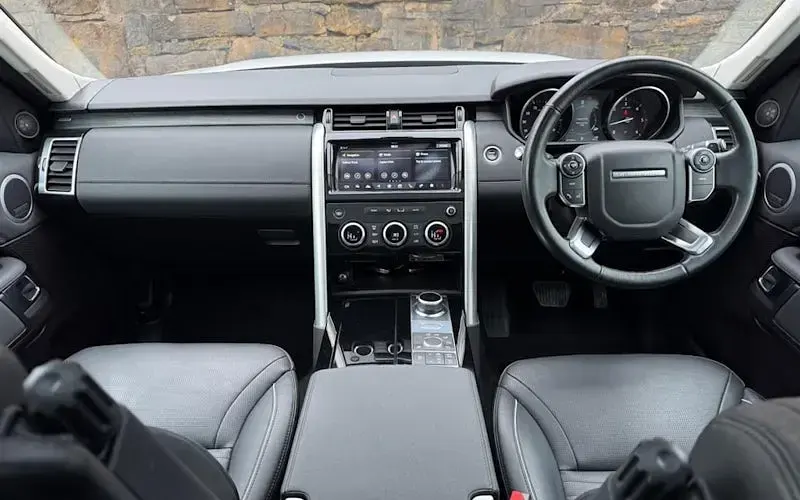 Used Land Rover Discovery HSE 258 HP (189 kW) 2017 White SUV